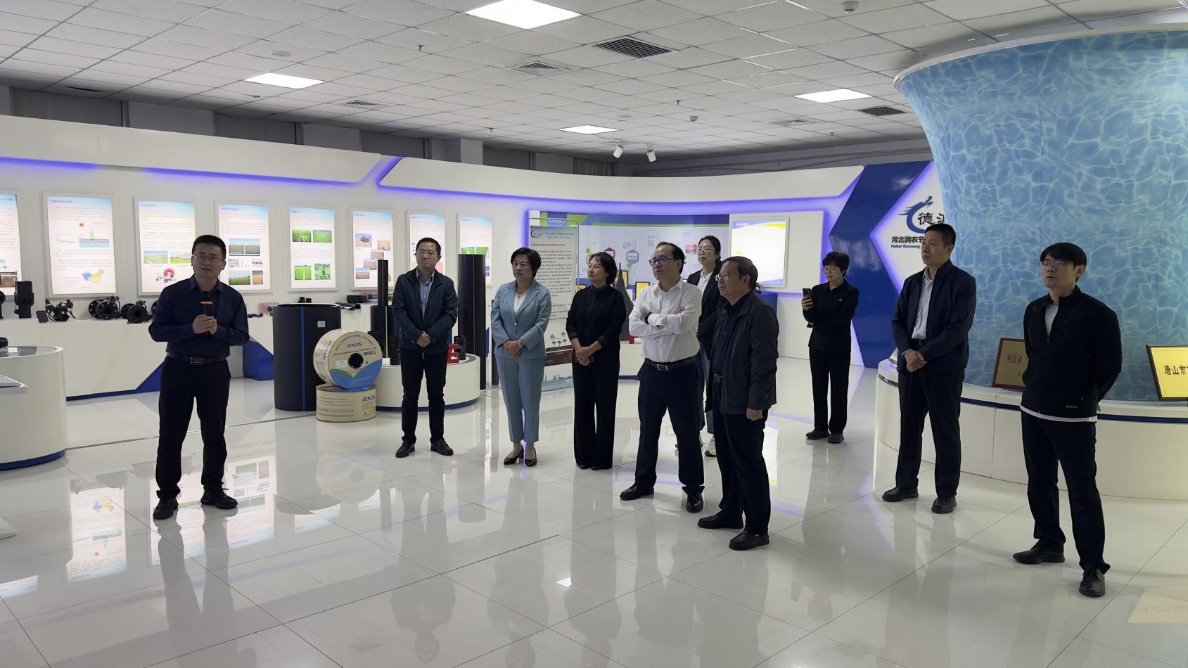 河北省人大常委會農業和農村工委主任高一雷一行蒞臨潤農節水調研